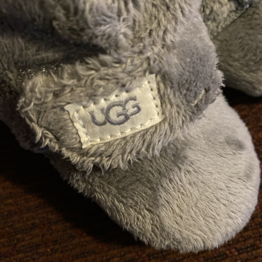 Uggs Infant Bixbee Booties Furry‎ Gray Boots Size 4/5 EUC - Picture 3 of 16